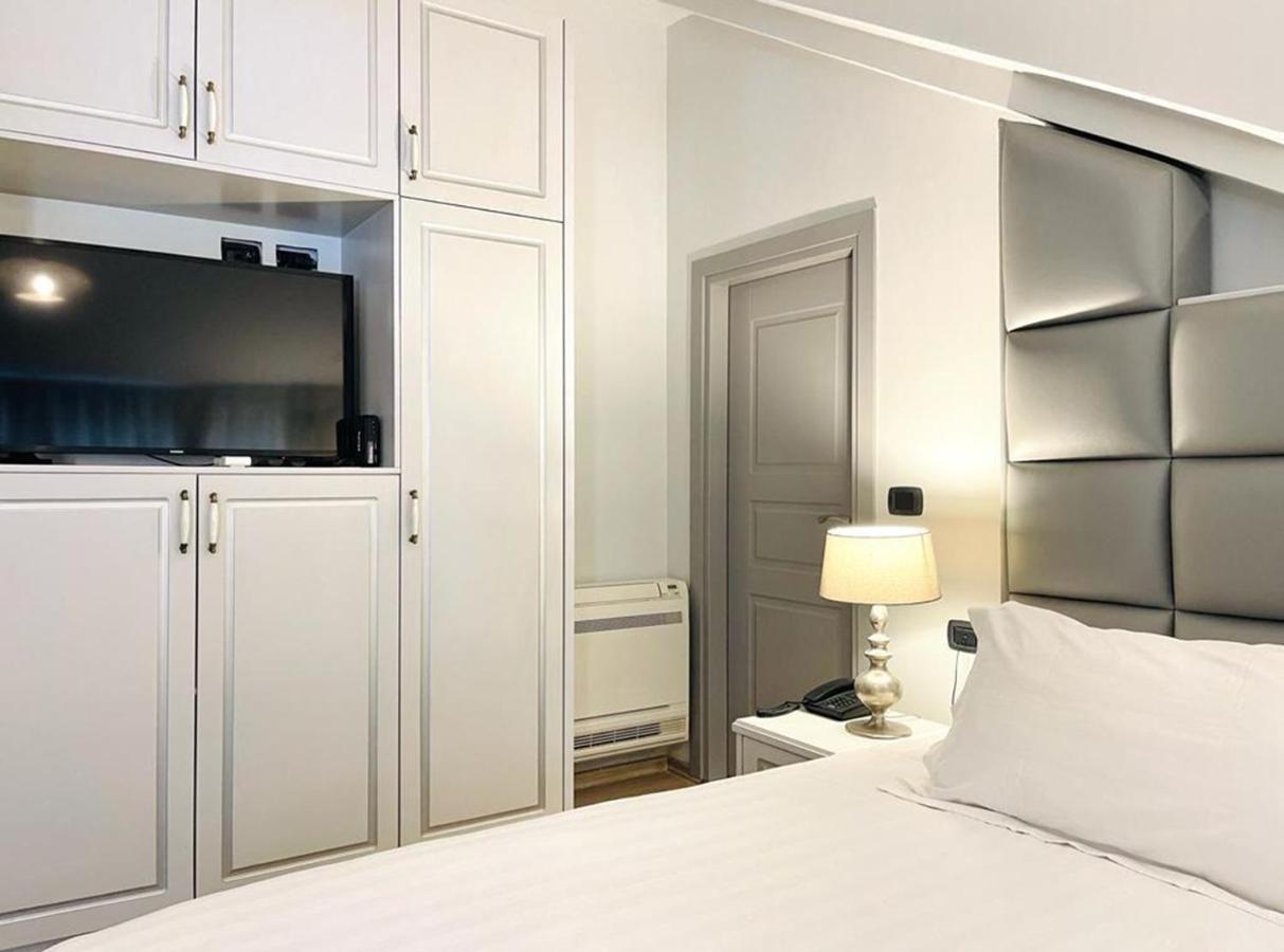 Vila Shard Boutique Hotel Tirana Exteriör bild